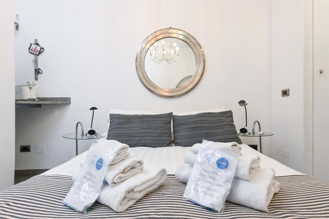 The Essential Trastevere Design Studio Roma Esterno foto
