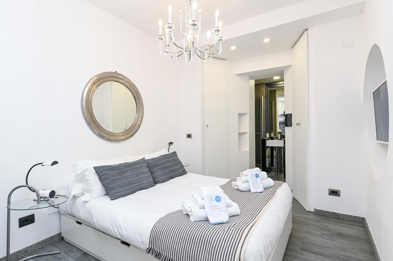 The Essential Trastevere Design Studio Roma Esterno foto