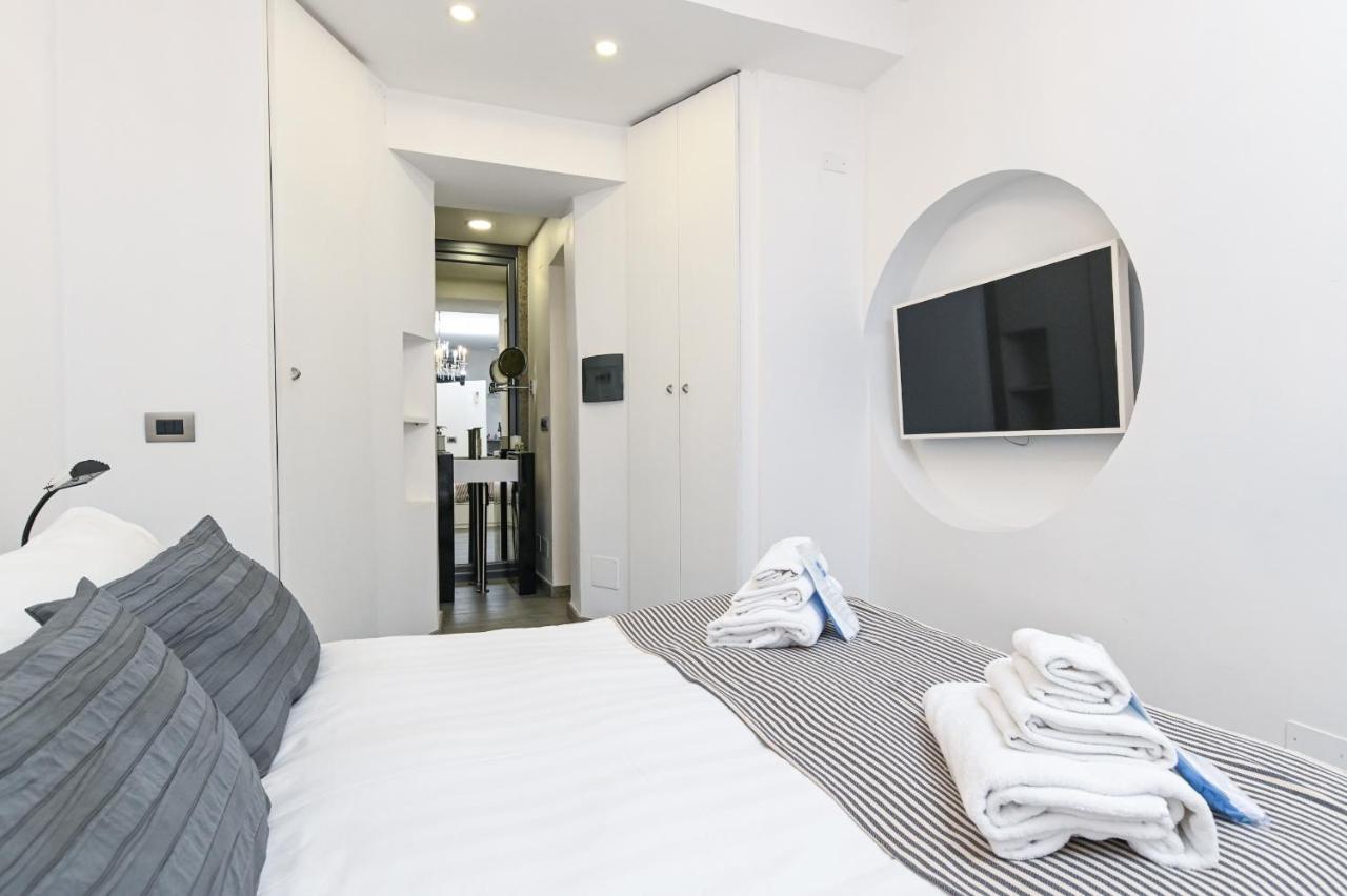 The Essential Trastevere Design Studio Roma Esterno foto